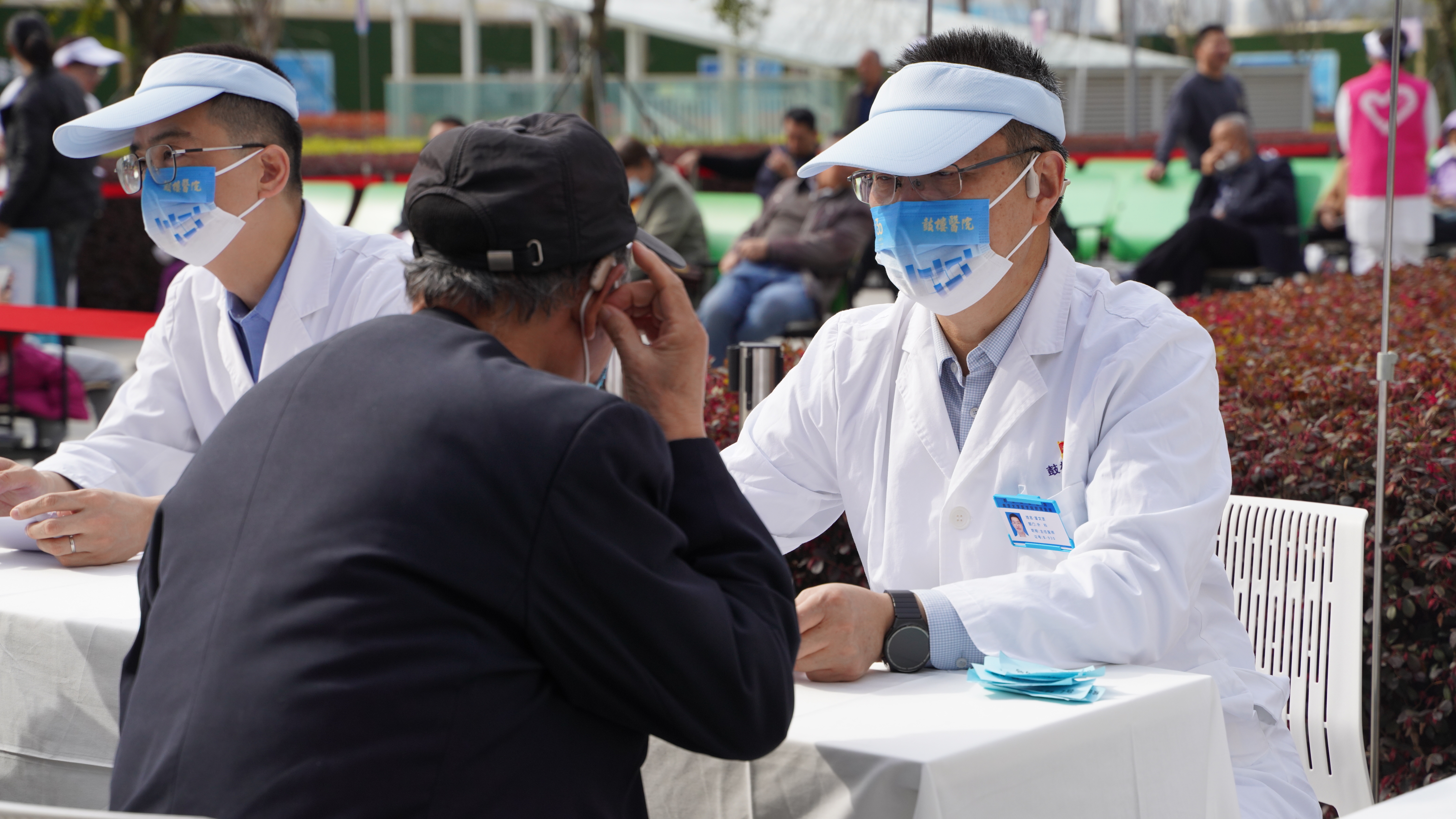 南京鼓楼医院胃与疝外科主任医师 管文贤