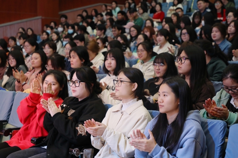 江西科技学院组建就业指导讲师团讲好开学就业第一课