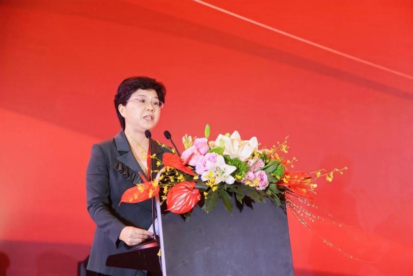 湖南省人民政府驻深圳办事处副主任肖玲玲致辞