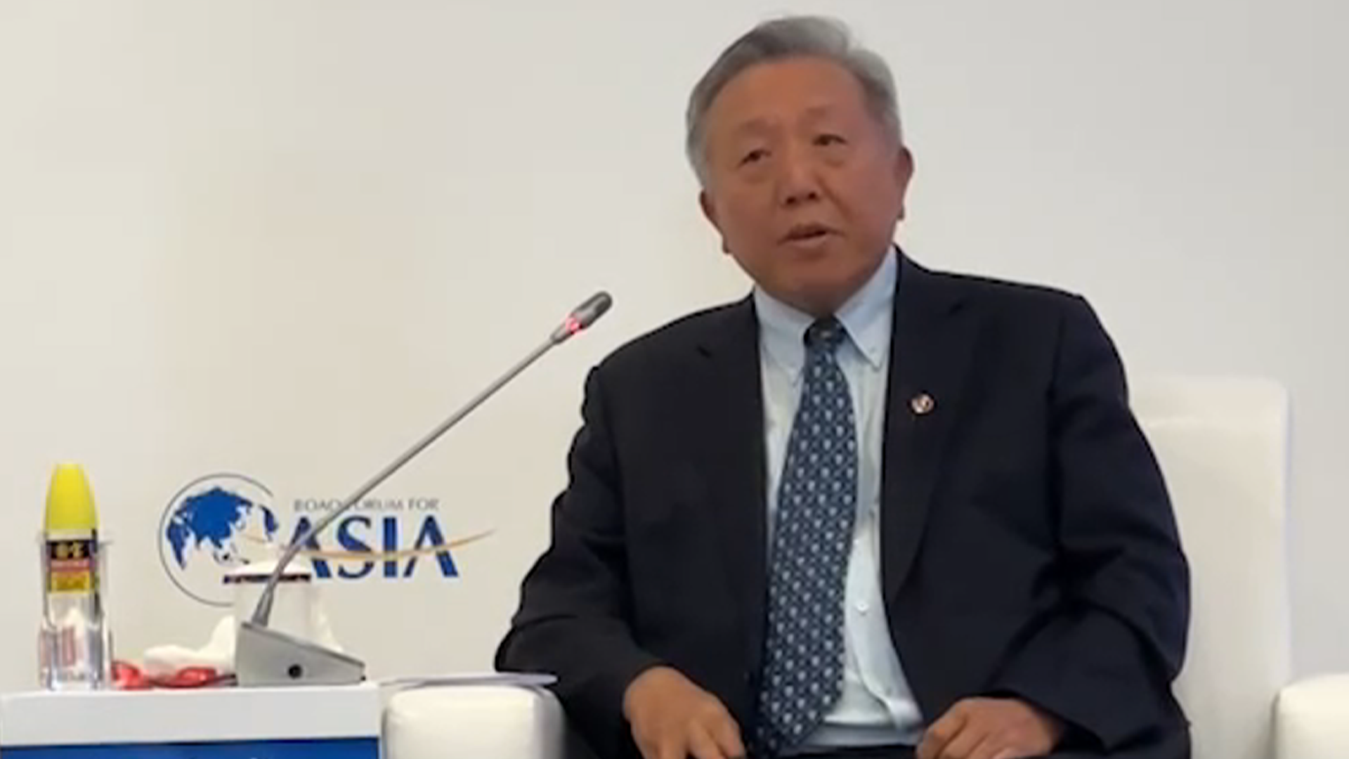 吴晓求：经济发展靠的是制度而不是政策，完善的制度比频繁的政策调整重要得多