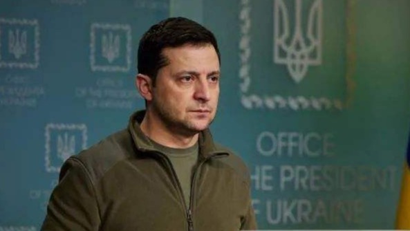 泽连斯基与美国众议院议长通话呼吁统一立场