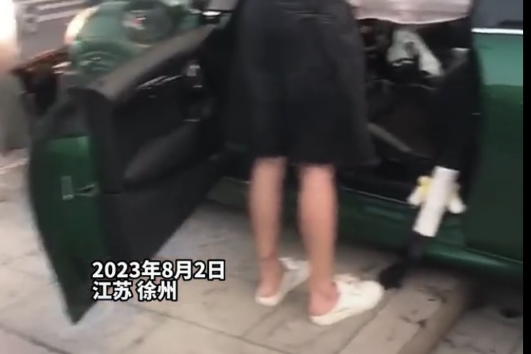 致1死7伤女司机被鉴定“案发时意识丧失”，遭质疑后正重新鉴定