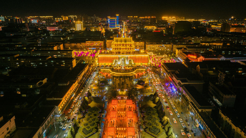 武威市南城门广场夜景 新华社发(武威市委宣传部供图)