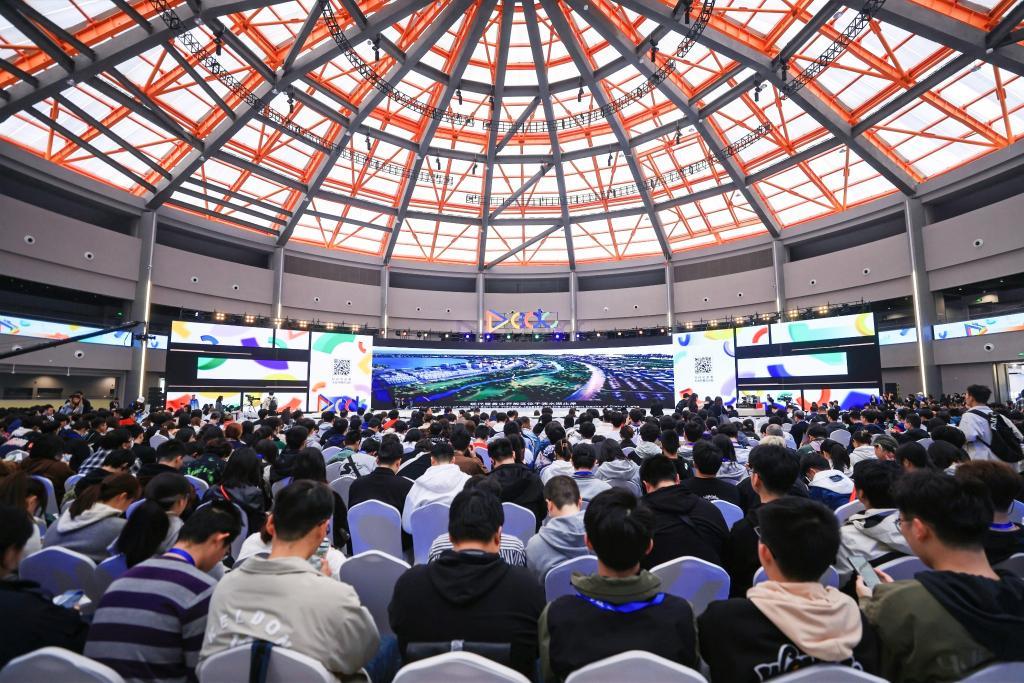 2024全球开发者先锋大会在上海开幕。（受访者供图）