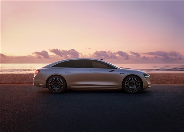 华为鸿蒙智行第三界来了!“享界”官微上线:目标德系豪华三强