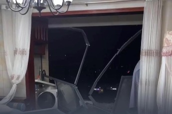 南昌一小区窗框吹落3人坠亡 建筑质量问题成焦点 警方介入调查 开发商幕后集团创始人曾涉贪腐大案