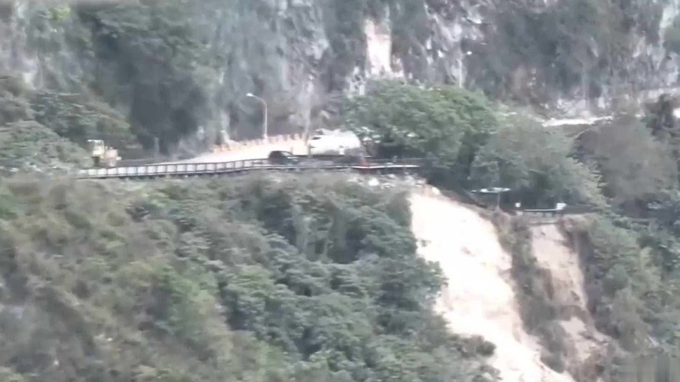 台湾最美环海公路苏花公路震后最新影像曝光_凤凰网视频_凤凰网