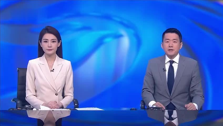 王毅同老挝副总理兼外长沙伦赛举行会谈