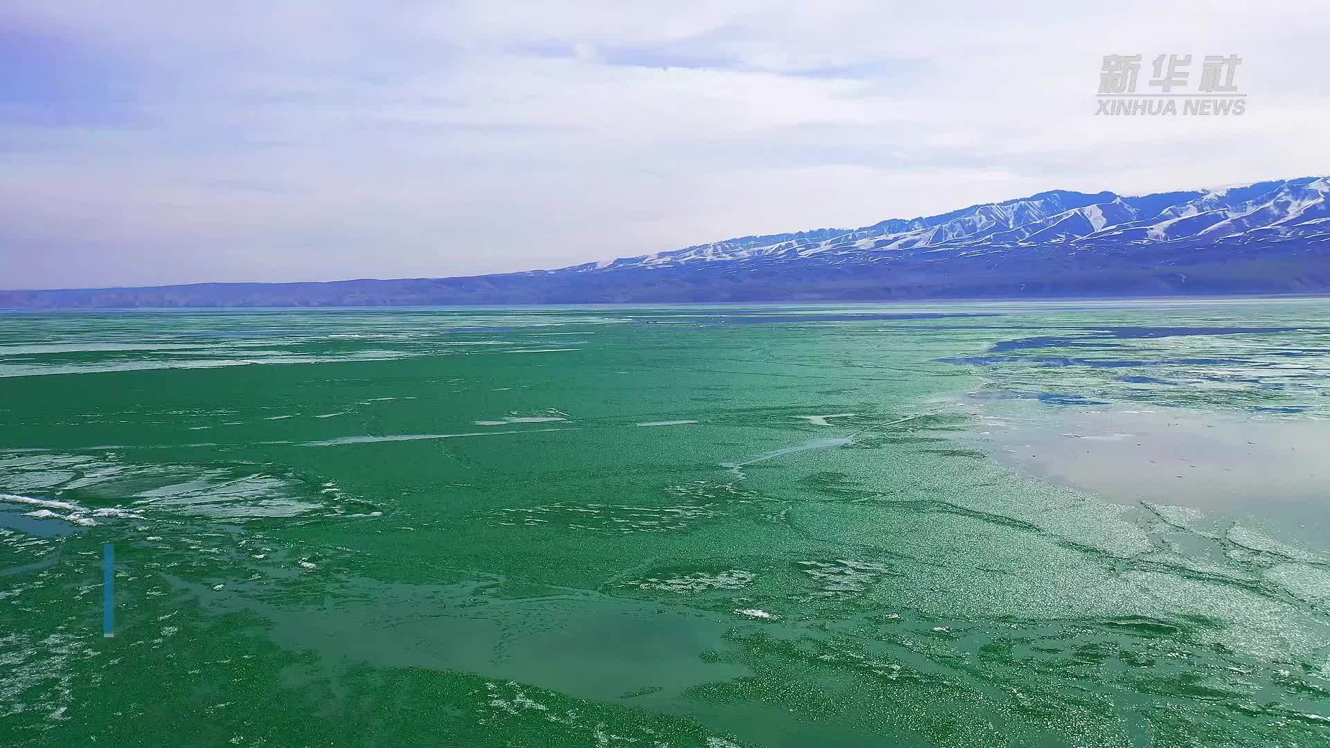 新疆喀拉托海湖：碧波荡漾 静谧盎然