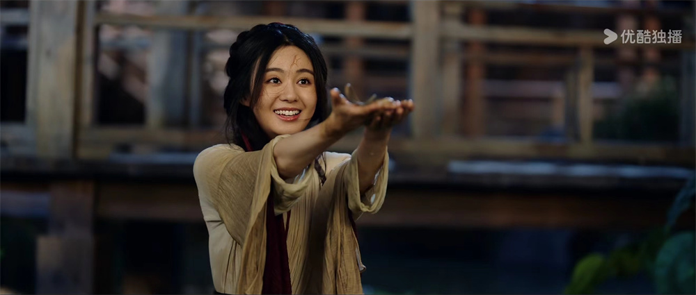 历经磨难,却积极向上的向日葵。