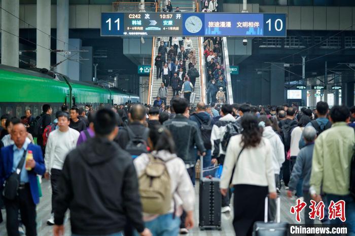 清明假日 西安铁路局计划加开160趟热门方向列车凤凰_