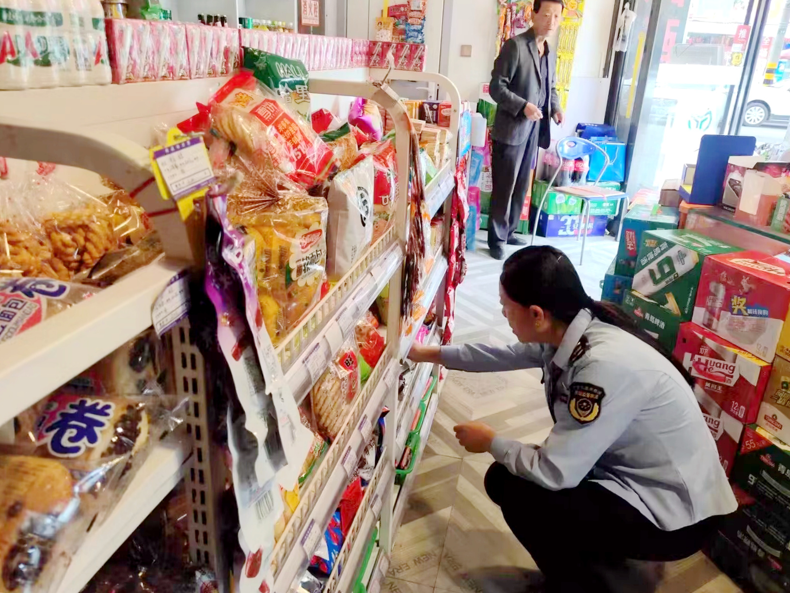 华亭把好食品安全关　守护群众美好“食”光