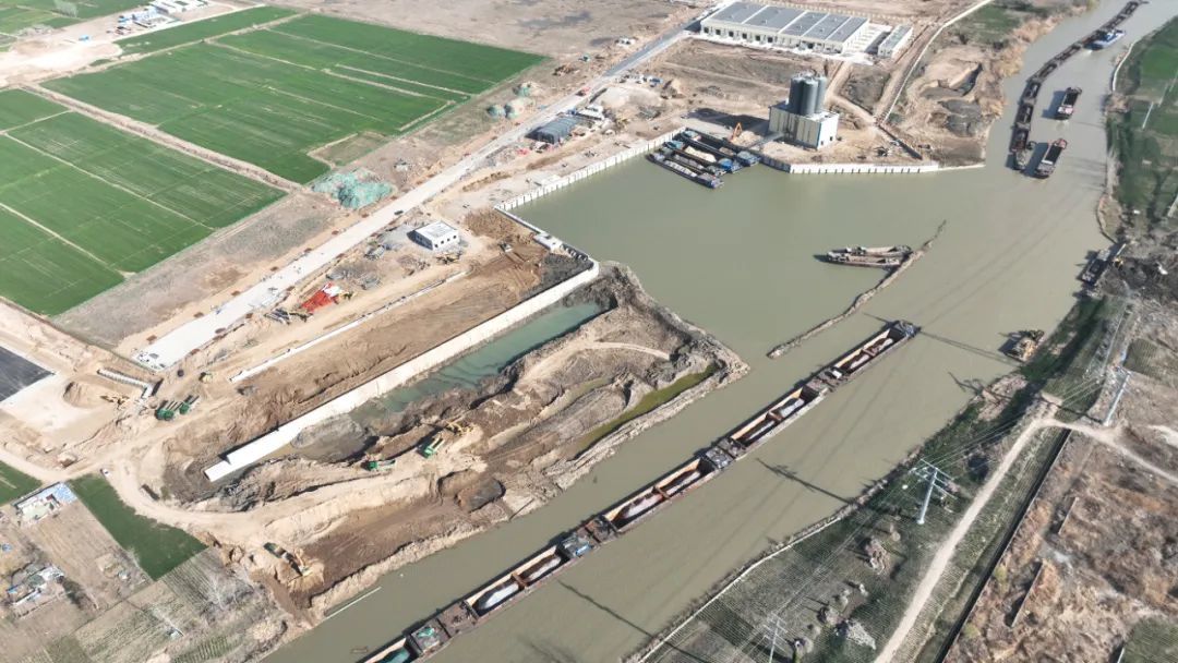 巨石玻纤配套码头施工现场