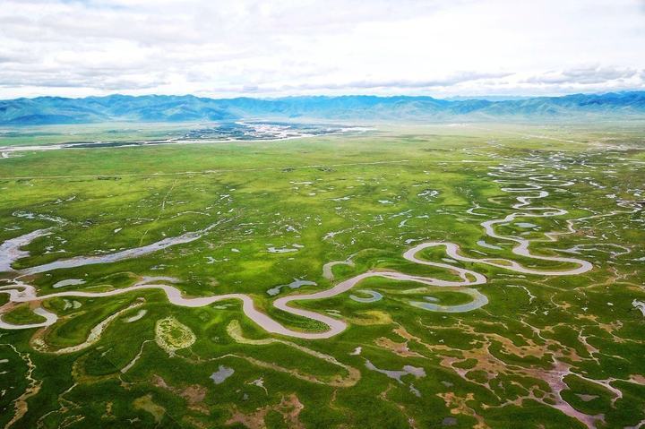 位于甘南藏族自治州玛曲县的阿万仓湿地 图片来源:甘肃省文化和旅游厅