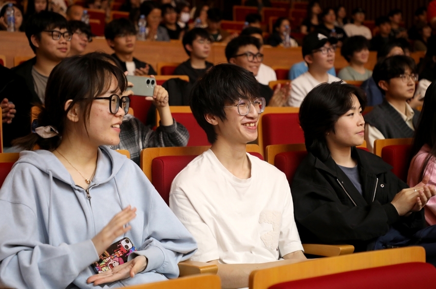 江西科技学院音乐厅里的声乐思政课“声”入人心