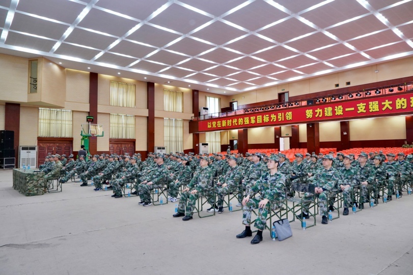 授课研讨与军事体验相结合 江苏国防教育专题培训班办出成效