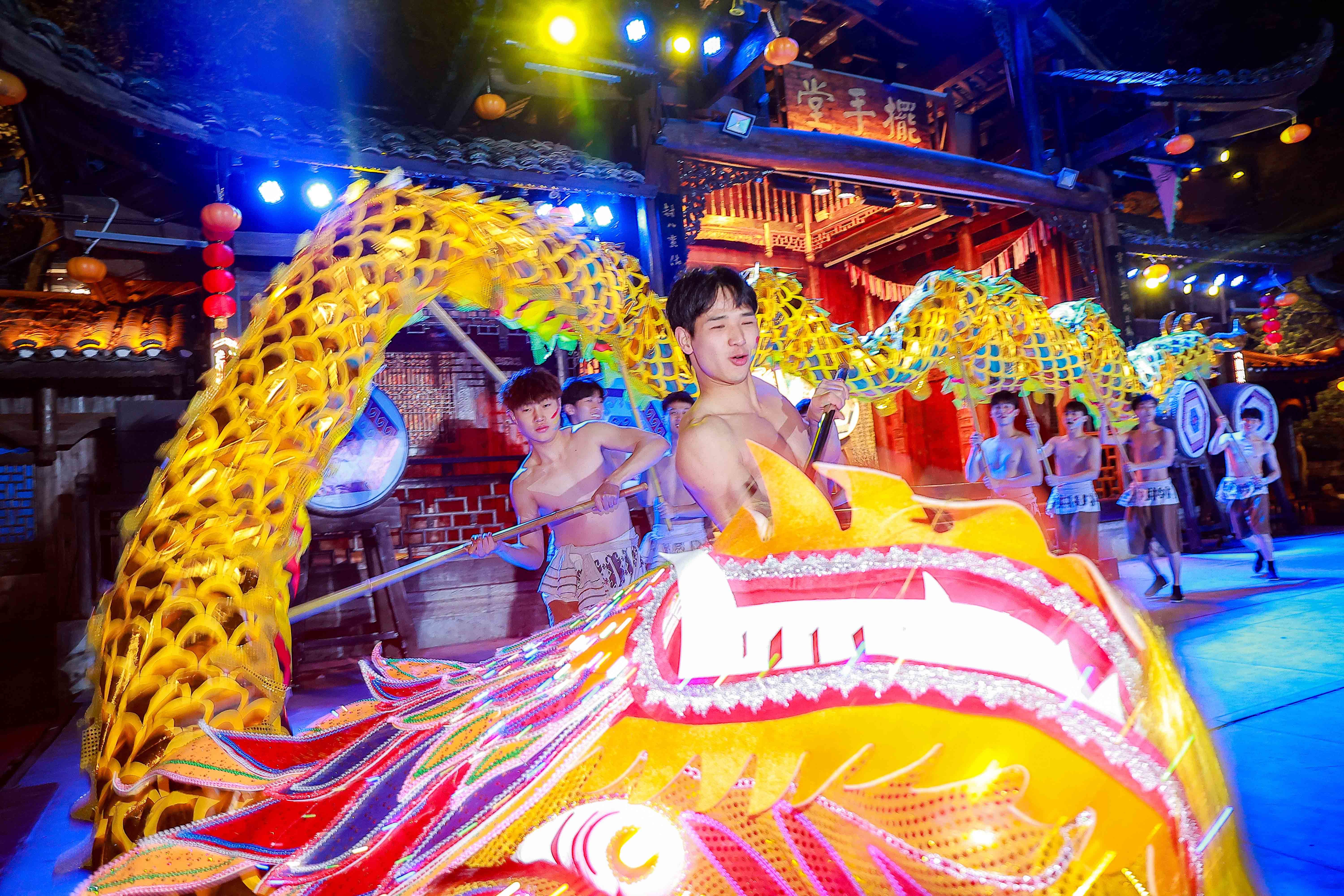 三月三“土家情人节”，第十一届湘西摸泥狂欢节“有爱”启幕！