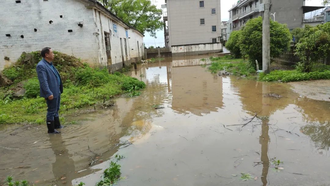 以生命赴使命用忠诚树丰碑追记乐平市众埠镇党委委员副镇长朱如新同志