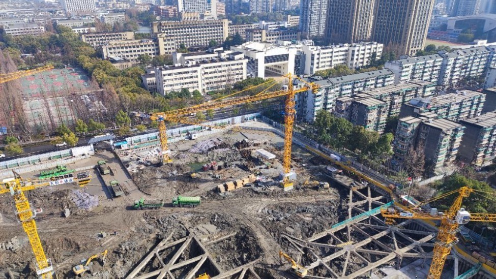 存量时代下城镇老旧小区如何改造？浙江出台文件探索自主更新_凤凰网