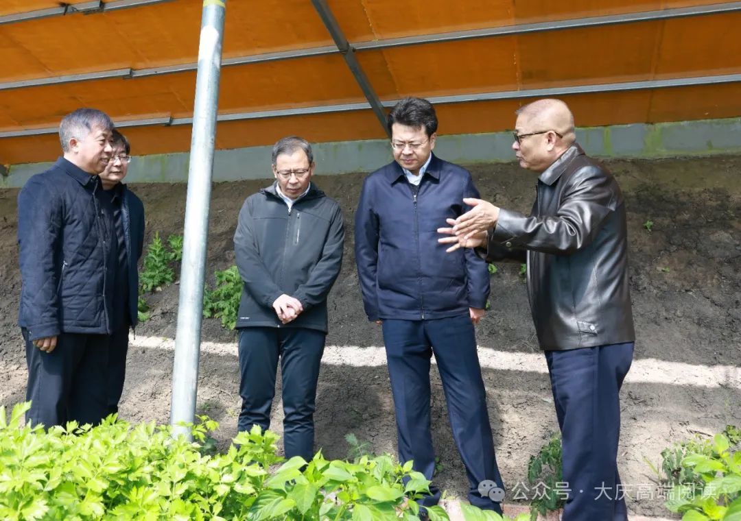 李世峰培育壮大特色产业夯实筑牢安全基础持续增强县域经