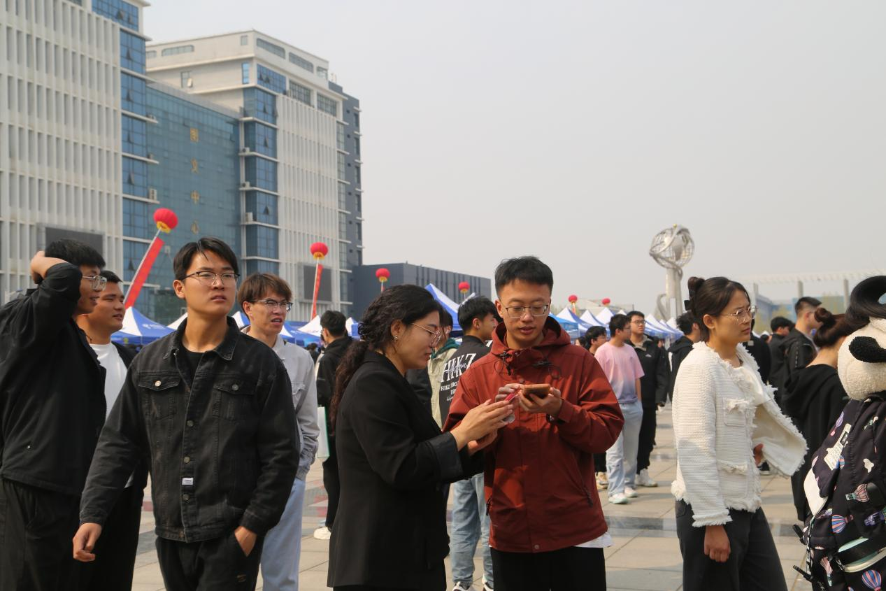 聚焦就业，共绘未来！石家庄医学高等专科学校2024届毕业生就业双选会成功举行
