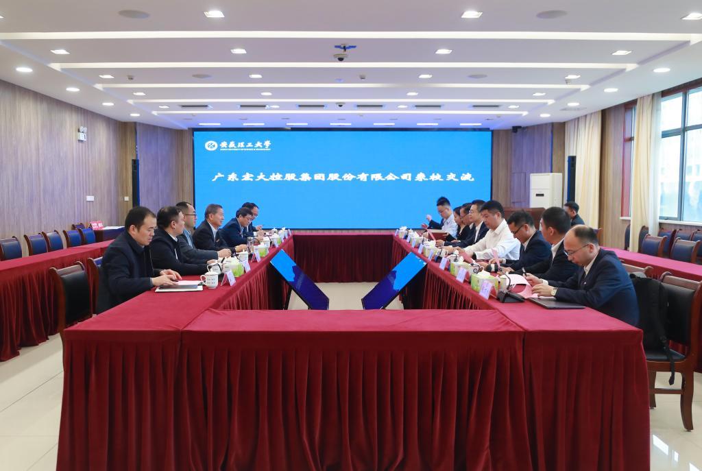 会场（摄影：施培松）