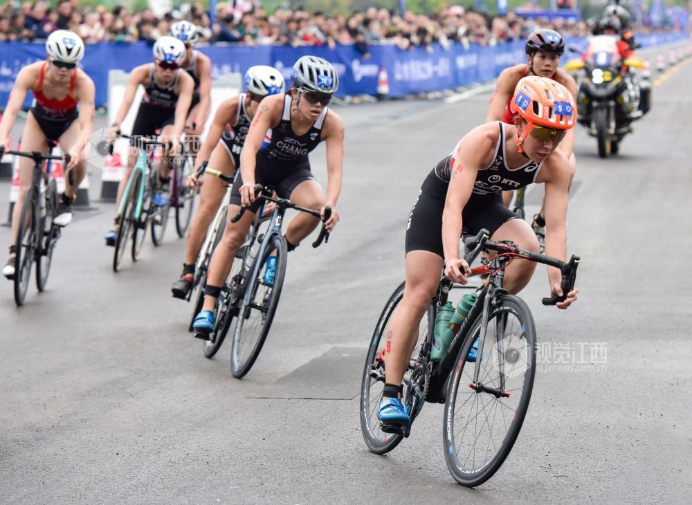 江西德兴举办亚洲铁人三项锦标赛短距离暨中国铁人三项联赛图
