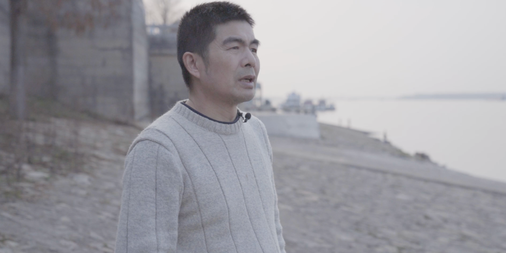 炸油条的散文大叔，用热气腾腾的文字治愈无数人