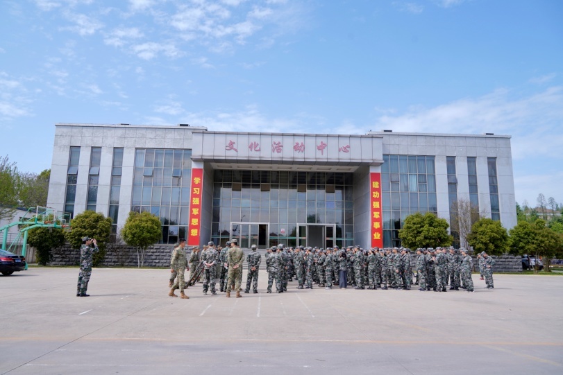 授课研讨与军事体验相结合 江苏国防教育专题培训班办出成效
