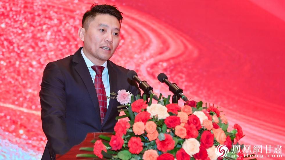 洲际集团西北区区域总经理张松松介绍兰州新区皇冠假日酒店规模和特色