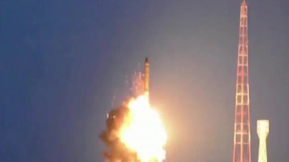 俄罗斯成功试射洲际导弹，现场画面曝光