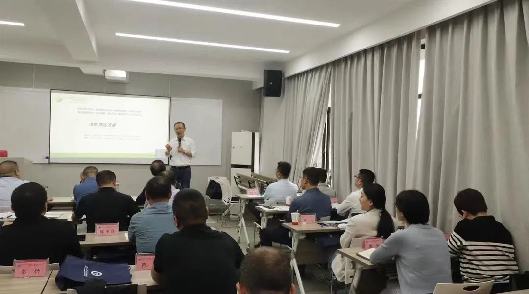 ▲农业企业管理实战专家、资深战略发展教练、头雁项目导师、投资机构高级顾问夏胜博士