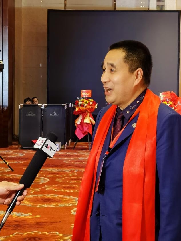 航天强国翰墨传情中联国兴书画院院长华国中应邀参加