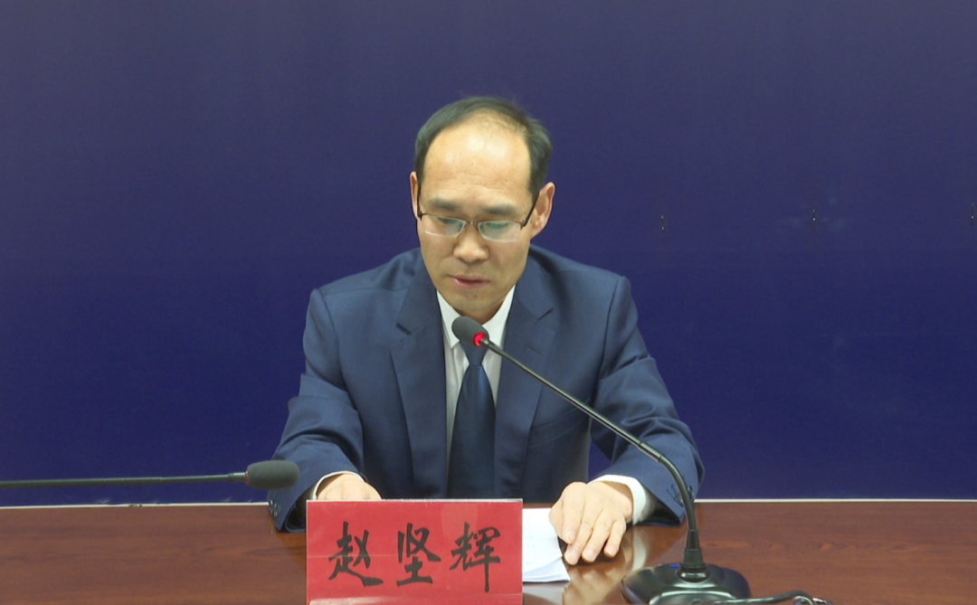 金昌市文广旅局党组成员、副局长赵坚辉