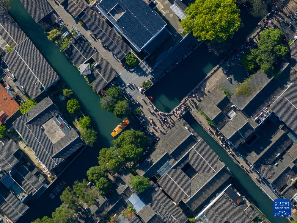 这是4月18日用无人机拍摄的苏州平江历史文化街区。新华社记者 李博 摄