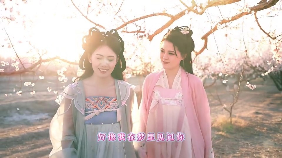 花开托克逊，歌声传四方：原创歌曲《杏花仙子》音乐视频正式发布，用歌声绘就“新疆第一春”的童话