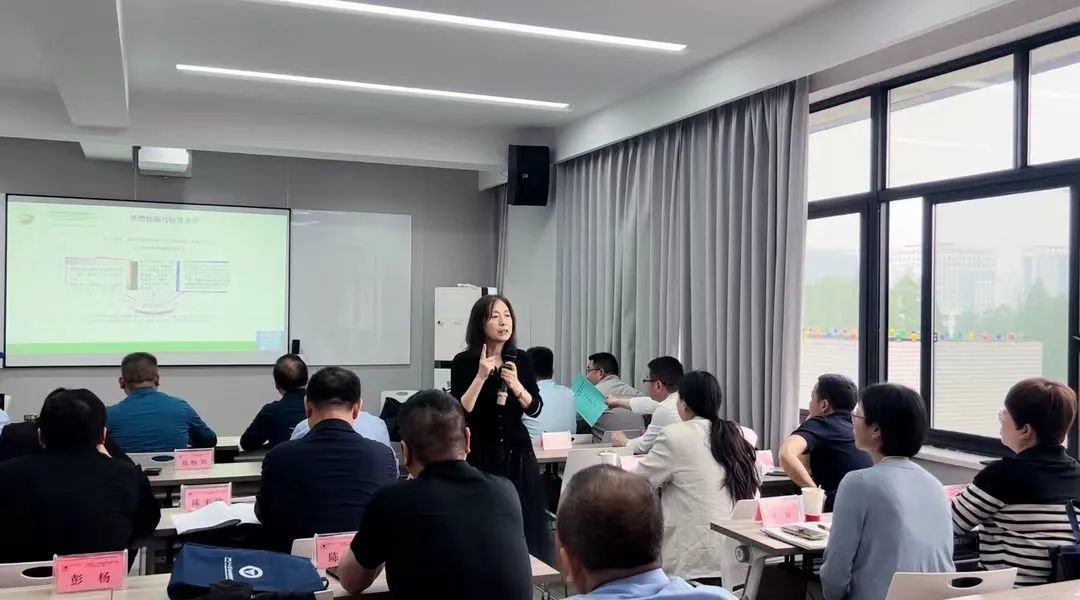 ▲浙江大学公共管理学院韩洪云教授