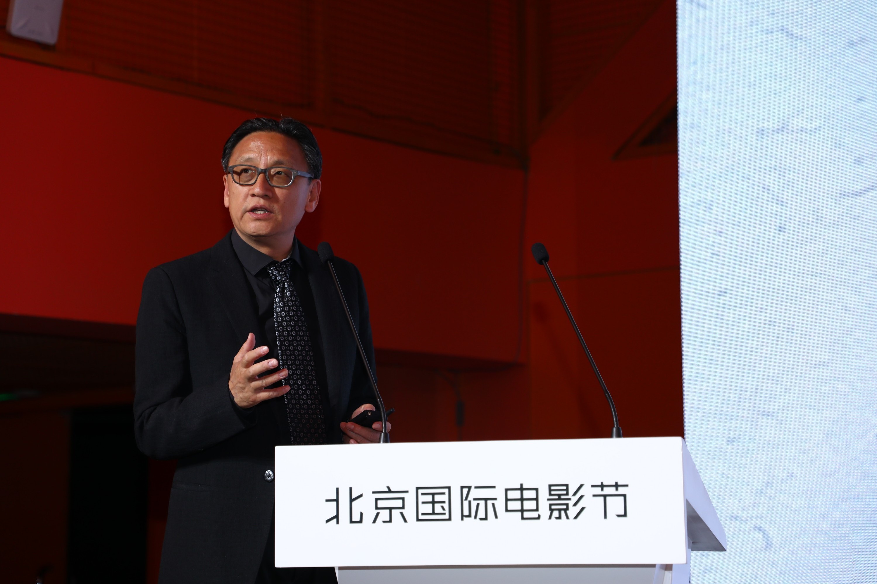 展现抗战时期华南教育史的峥嵘岁月 纪录电影《同学们》亮相第十四届北京国际电影节