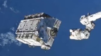 NASA证实国际空间站电池托盘坠落民宅