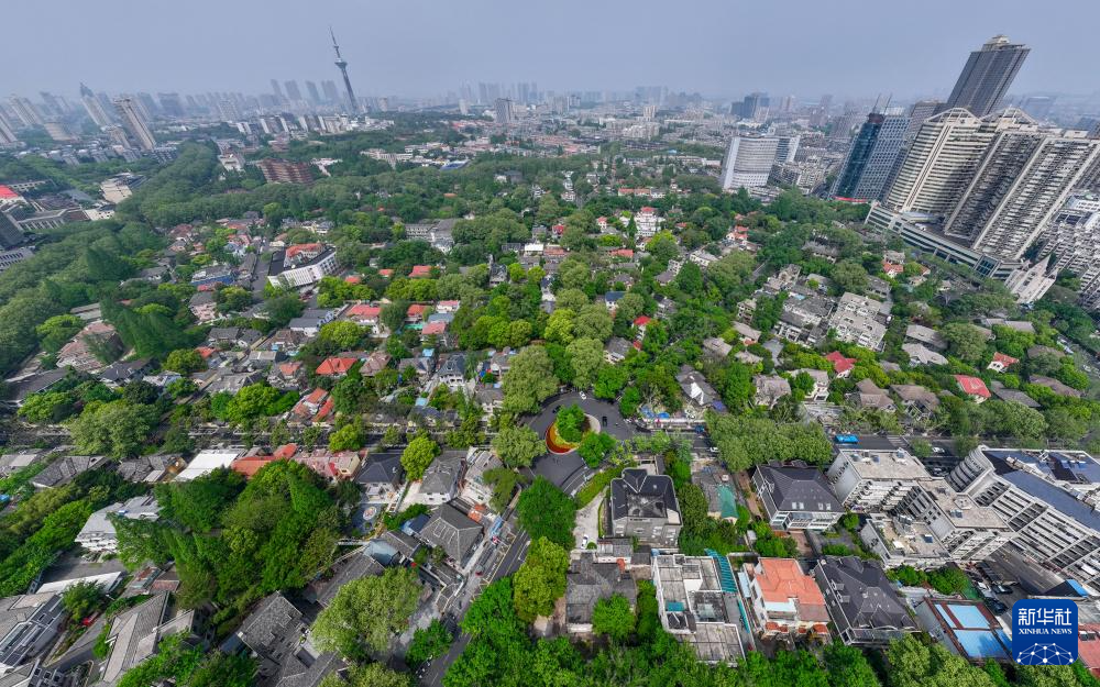 这是4月16日用无人机拍摄的南京颐和路历史文化街区。新华社记者 李博 摄