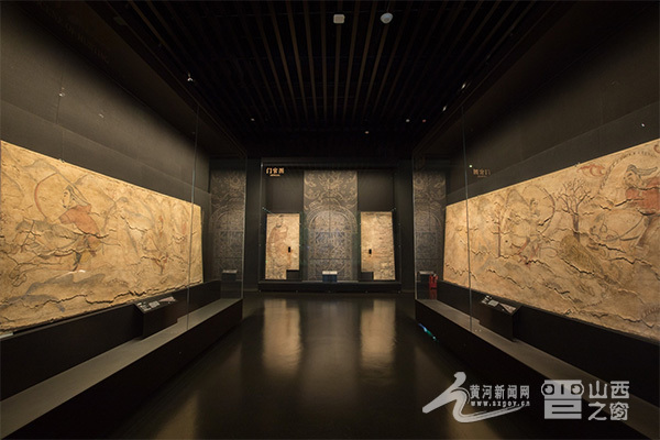 图为太原北齐壁画博物馆第一展厅壁画展示。钱龙摄