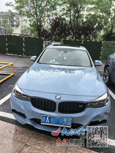 喻先生购买的二手宝马车。