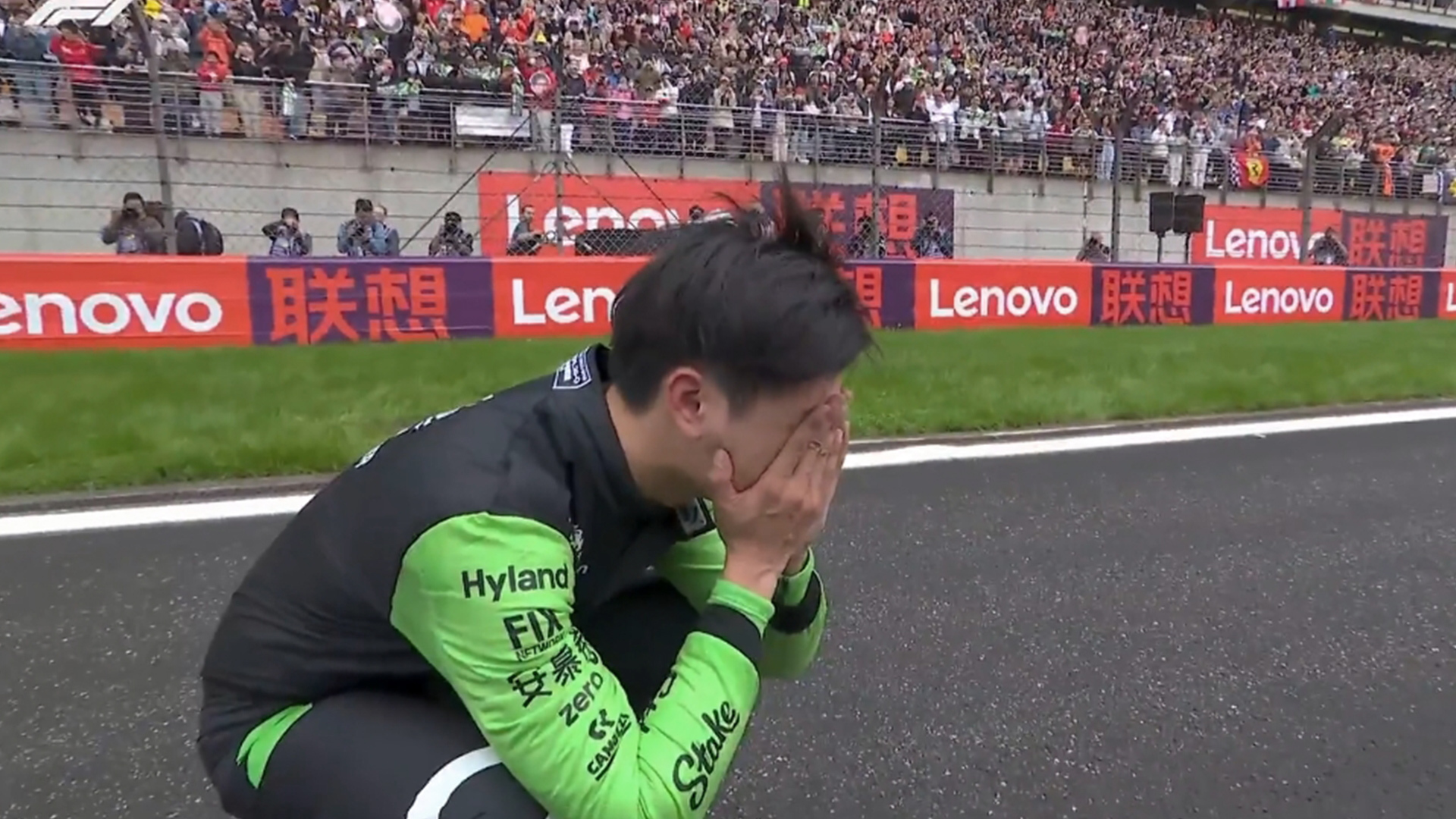 第14名！周冠宇主场作战圆梦20年之约，F1中国站完赛后喜极而泣