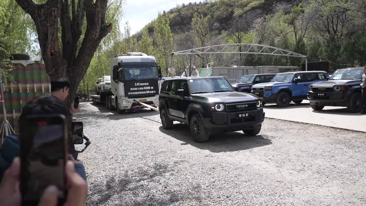 虽好但贵！丰田普拉多越野实测