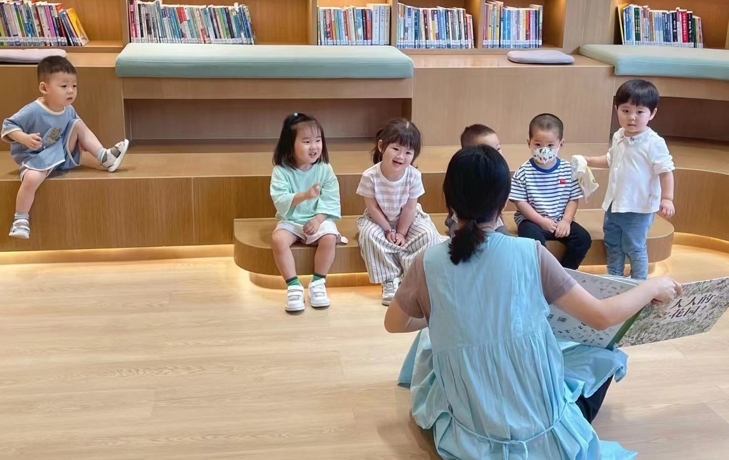 光大银行深圳后海支行：金融与书香交融，共庆世界阅读日