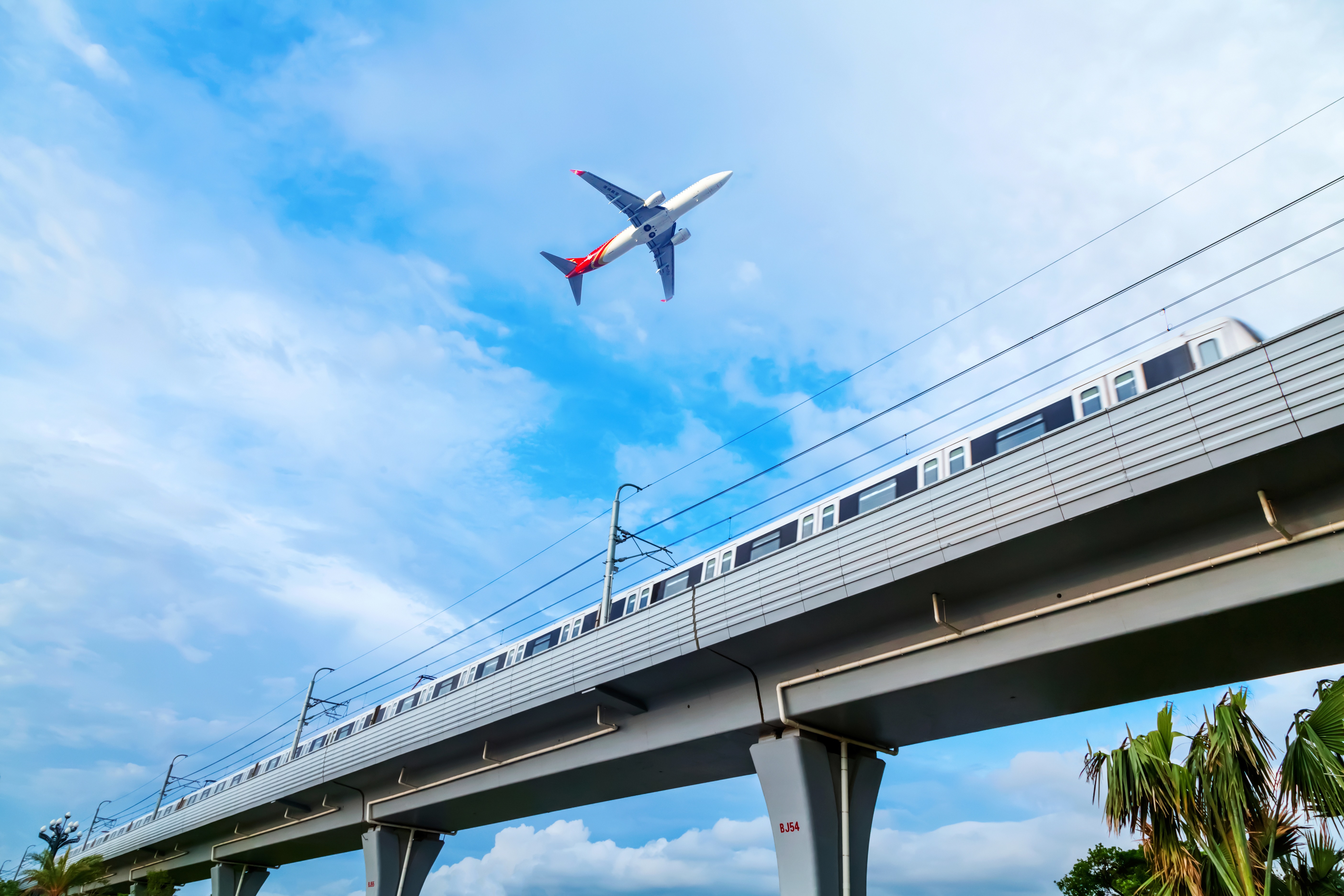 全国首个全自主运行示范工程 青岛地铁6号线一期26日开通
