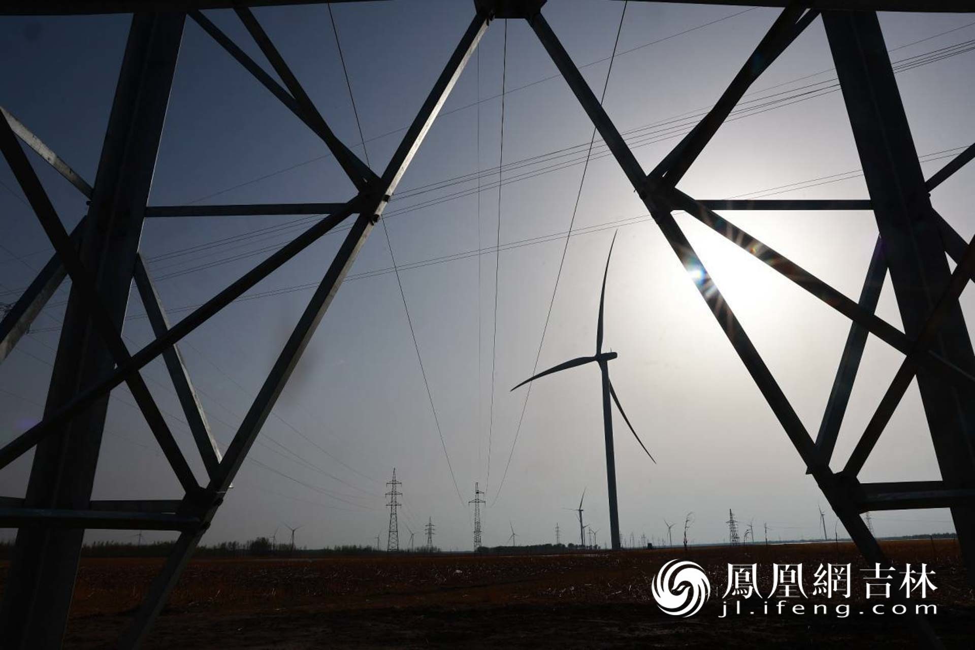 吉林通榆华能八面风电场。凤凰网吉林 王振东/图