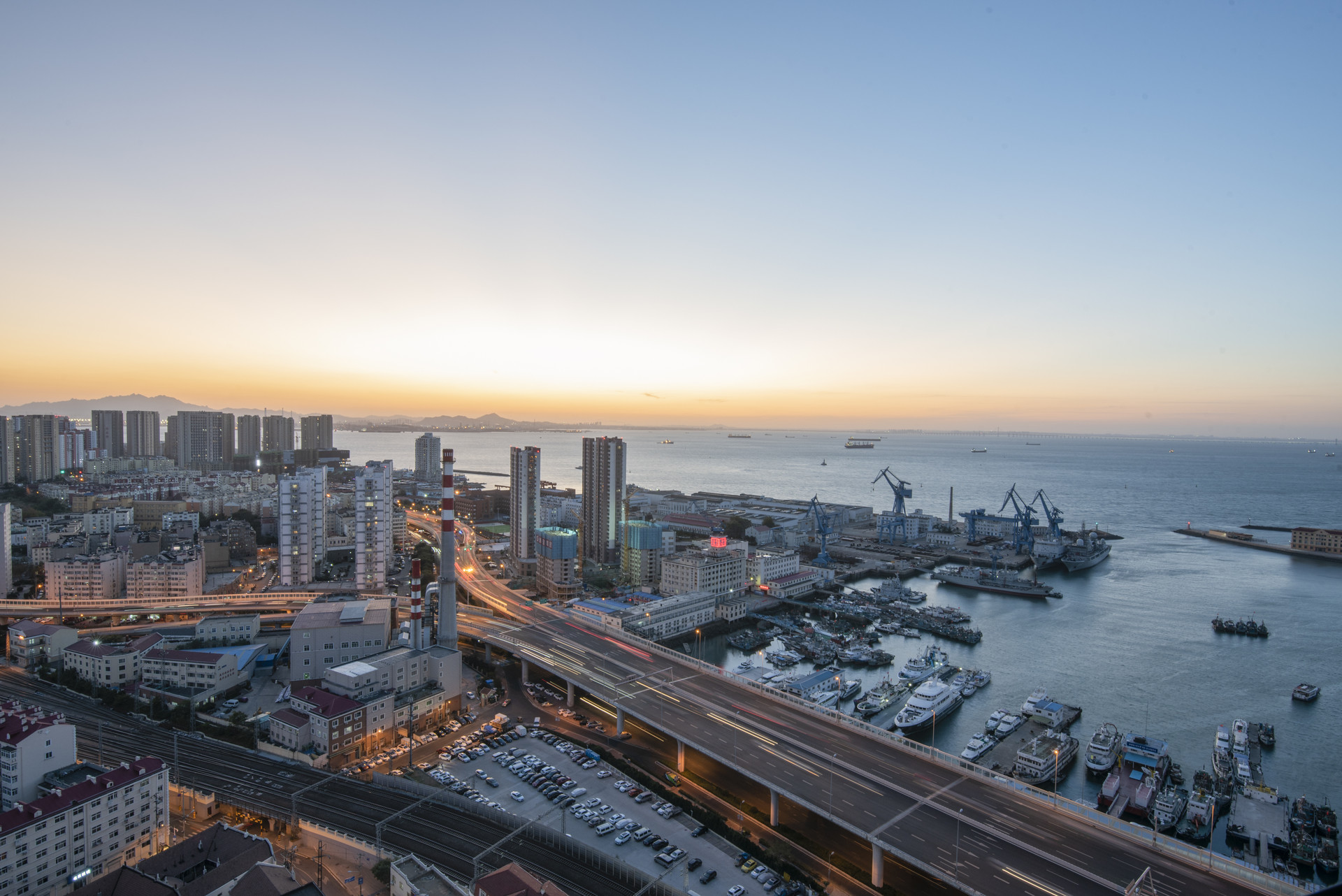 推动建设世界一流海洋港口 《青岛港口史》即将面世