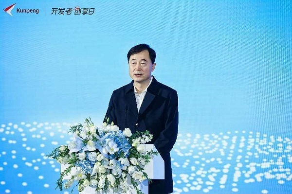 江苏省工业和信息化厅党组成员、副厅长池宇