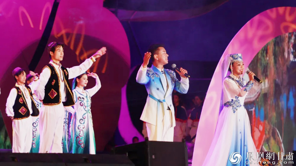 临夏儿女载歌载舞迎游客 临夏市融媒体中心供图